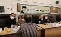 حضور آقای دکتر جلالی  معاون دفتر امور میوه های گرمسیری و نیمه گرمسیری در میز خدمت