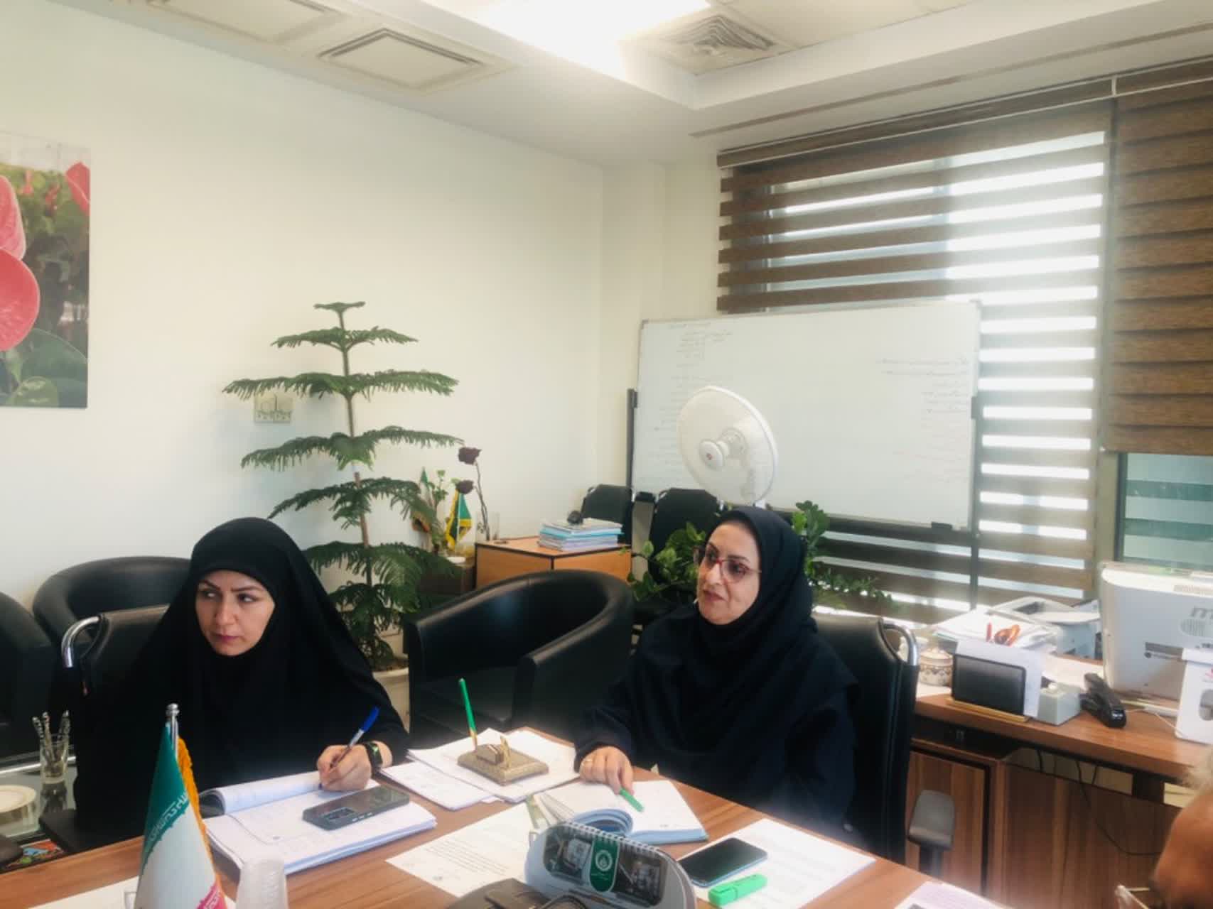 برگزاری جلسه ایجاد تنوع محصولی و افزایش تولید قارچ های خاص