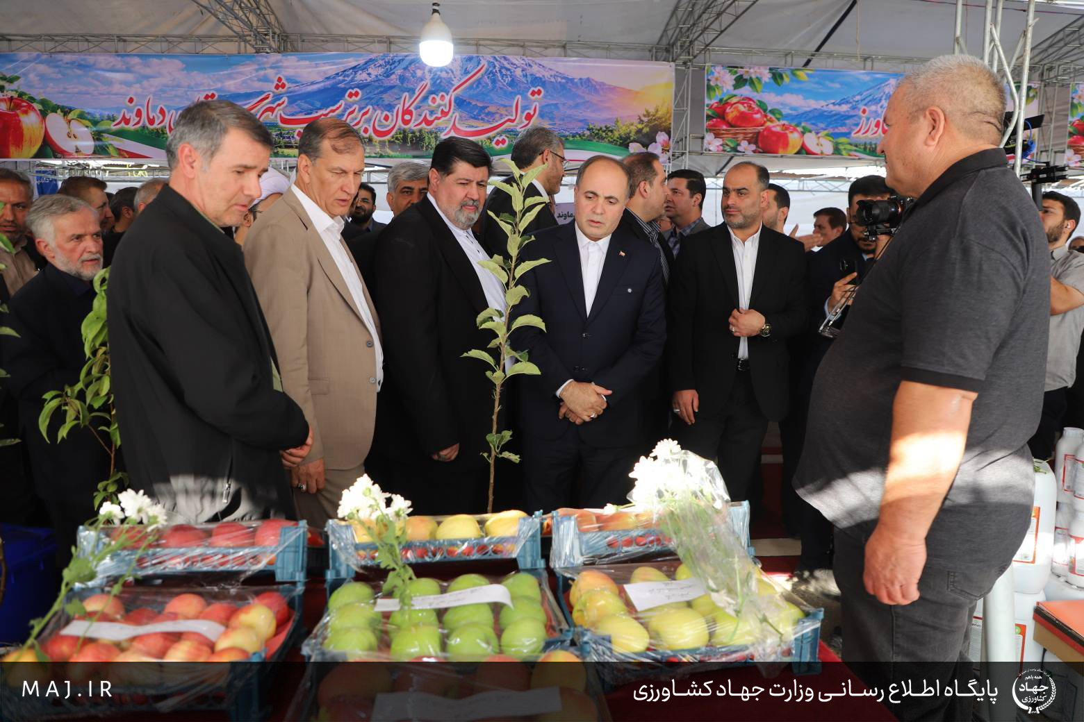 برگزاری چهارمین جشنواره سیب دماوند با حضور وزیر جهاد کشاورزی و معاون وزیر در امور باغبانی 