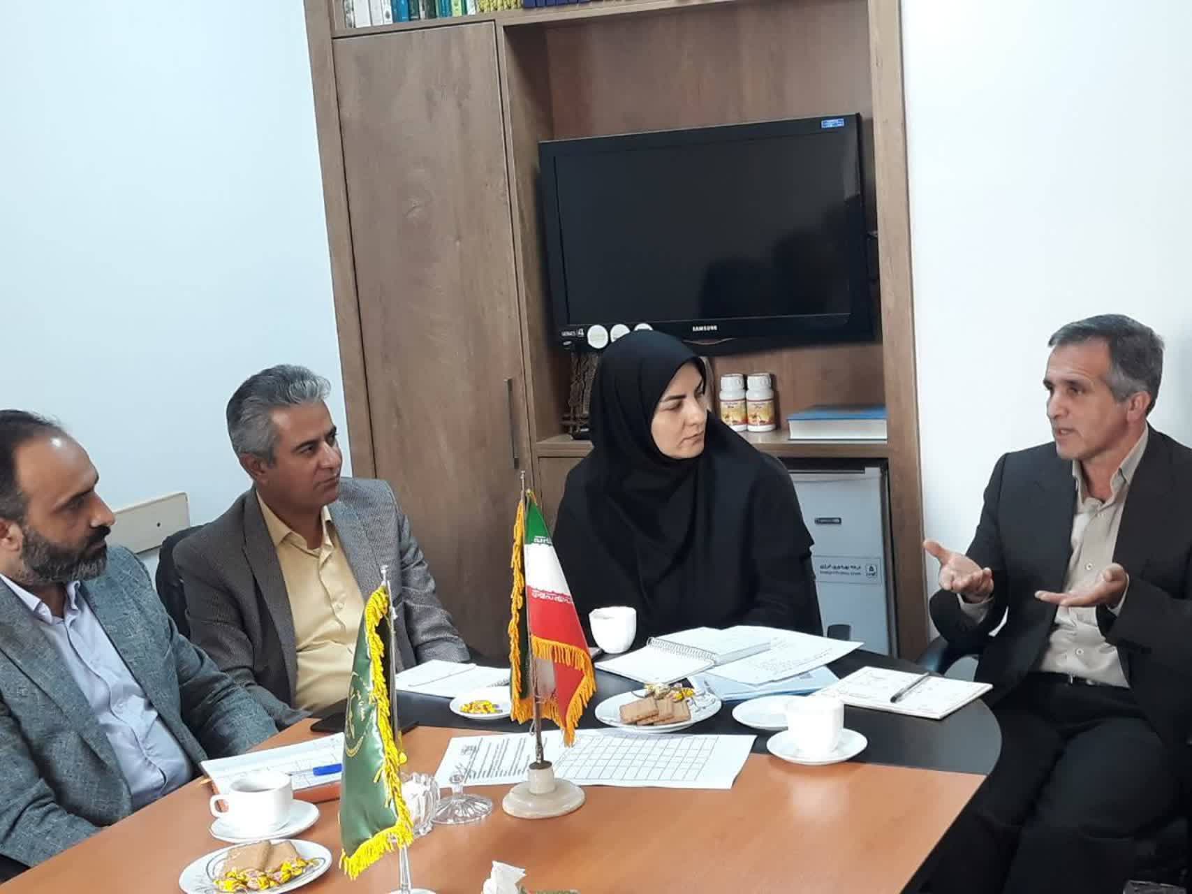 برگزاری جلسه کمیته فنی نهال استان مازندران با حضور مدیر کل دفتر امور میوه های گرمسیری و نیمه گرمسیری 